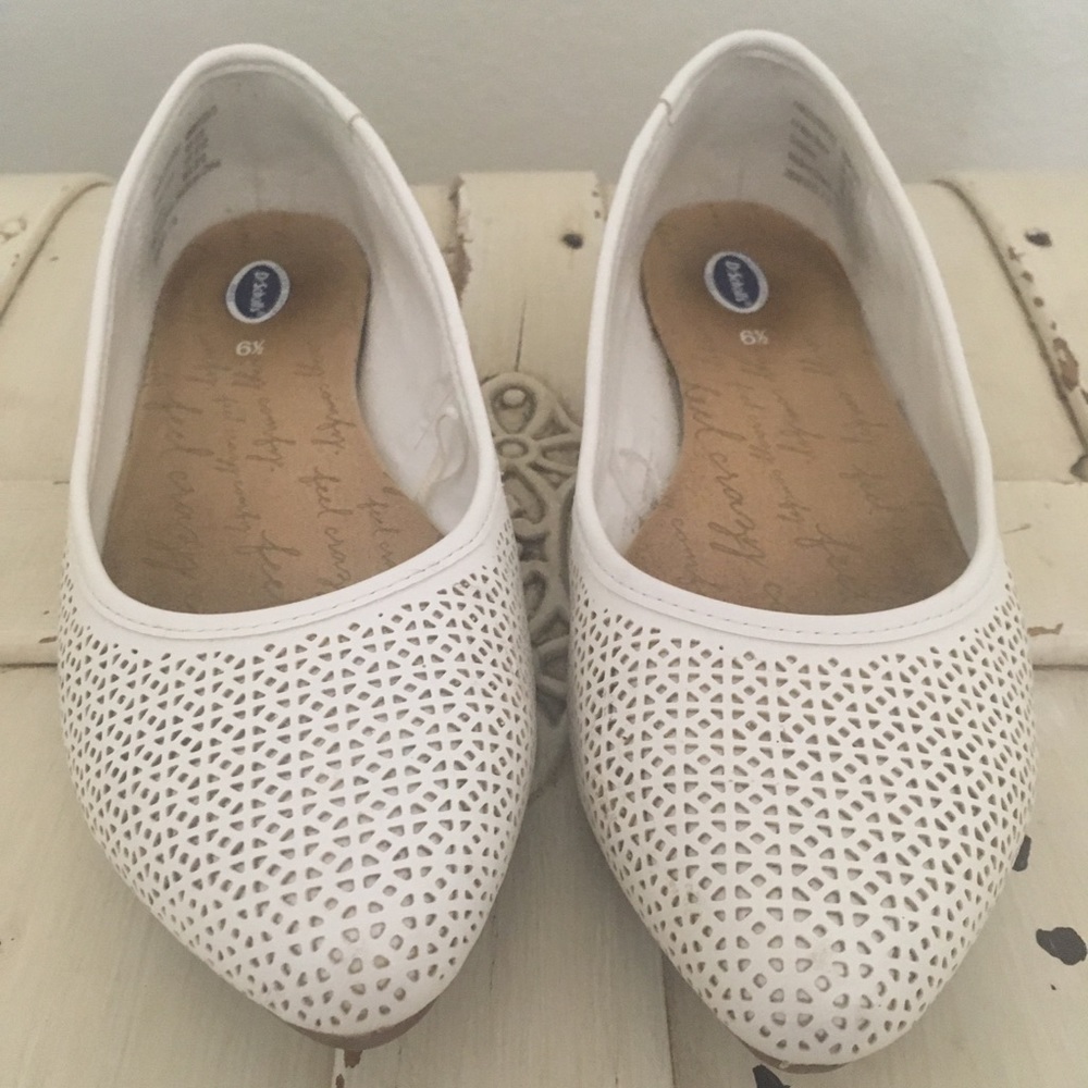 Dr Scholls perforated white flats